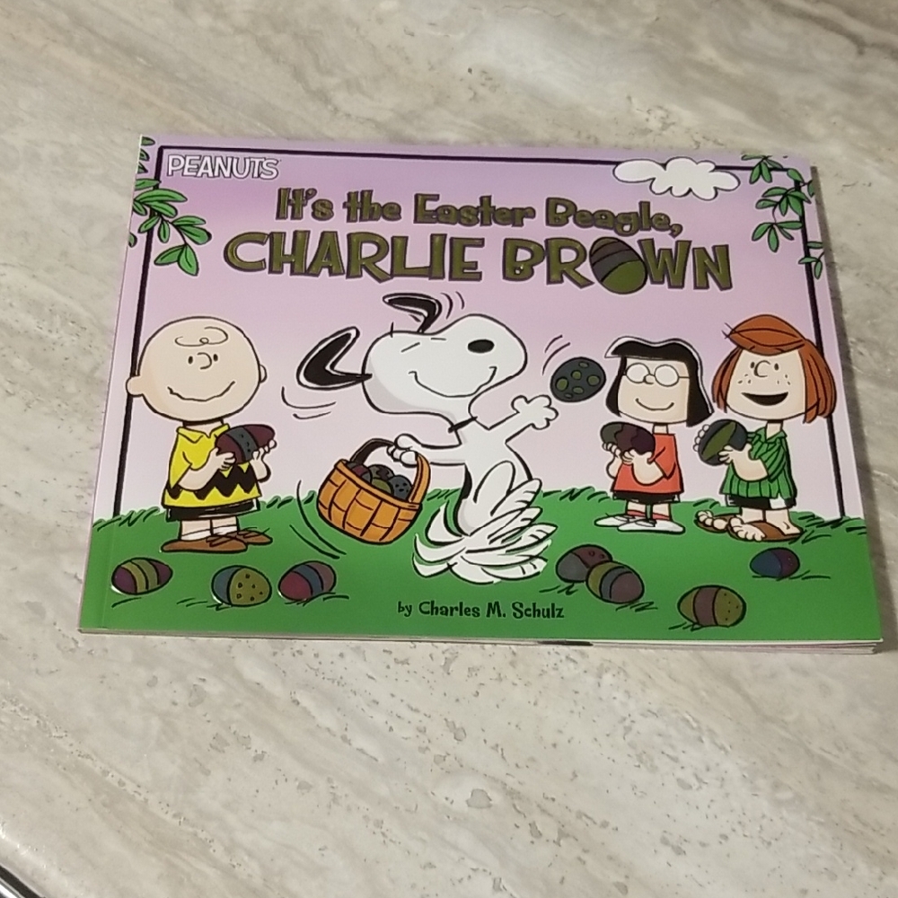 Peanuts It's The Easter Beagle, Charlie Brown  Book